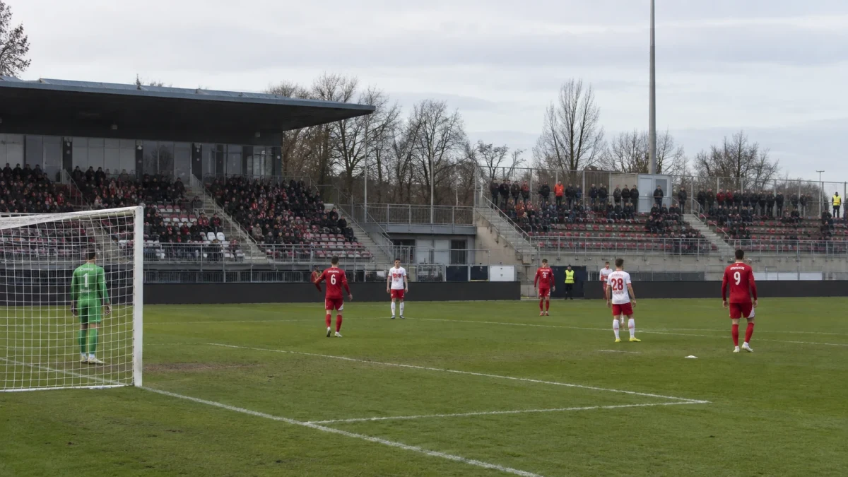 Bayern München knuste Union Berlin og beholdt tabelltoppen