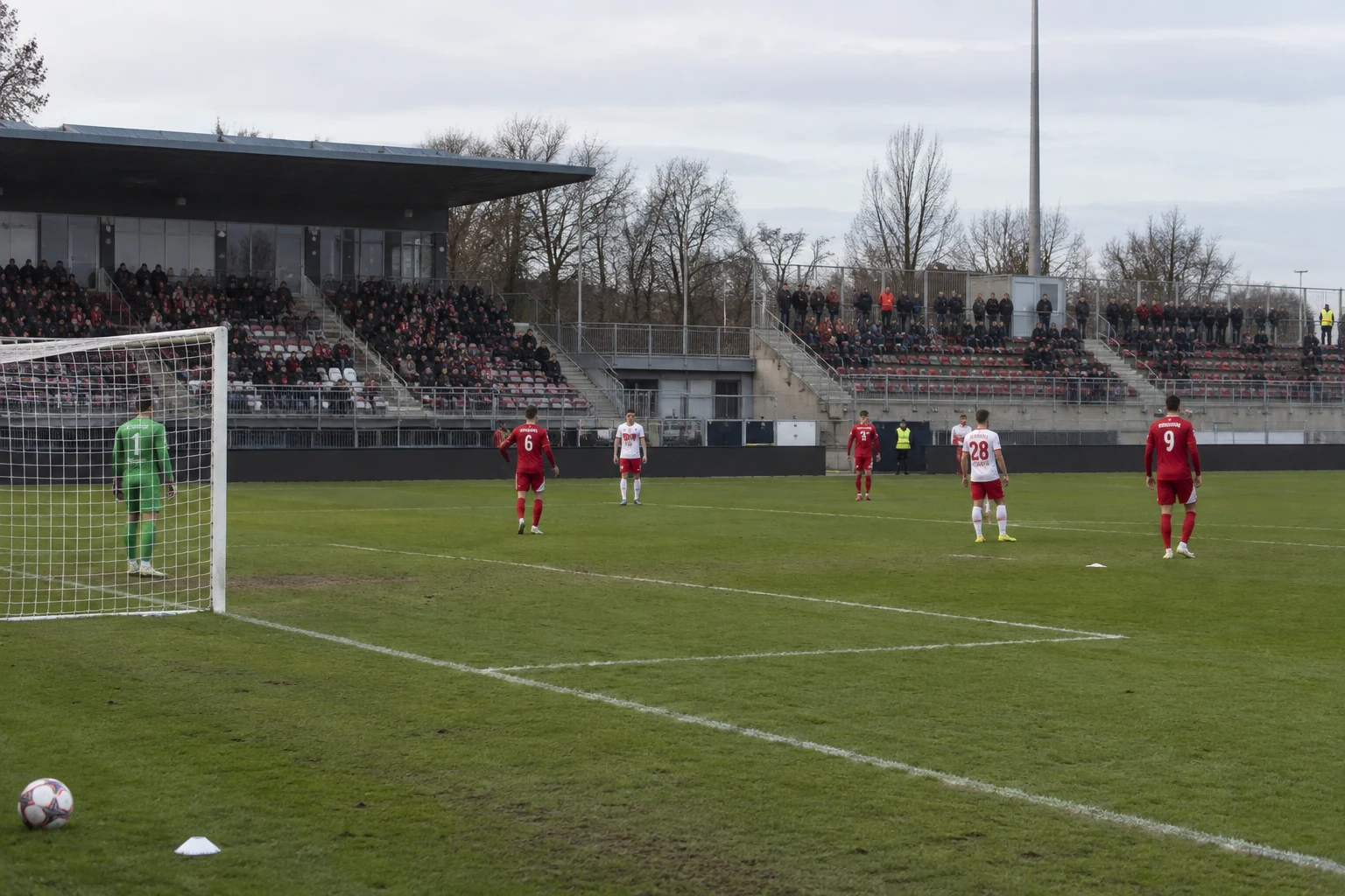 Bayern München knuste Union Berlin og beholdt tabelltoppen